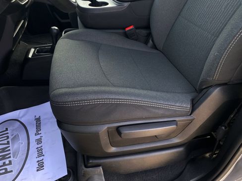 Used 2024 RAM 2500 Tradesman w/ Chrome Appearance Group image 14