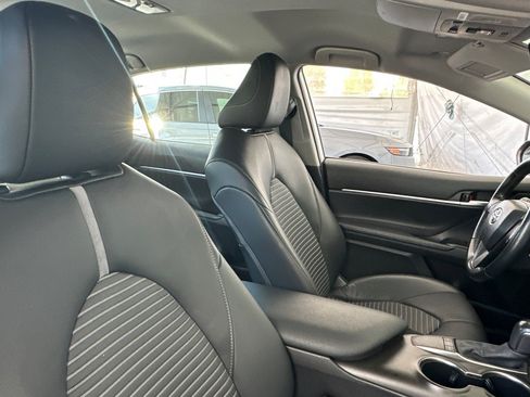 Used 2023 Toyota Camry SE FWD image 31