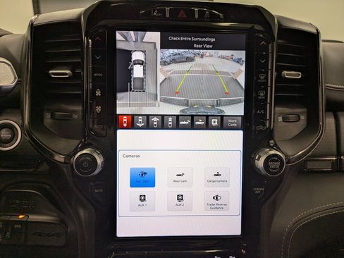 Used 2024 RAM 2500 Limited image 13