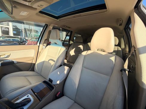 Used 2011 Volvo XC90 3.2 AWD/4WD image 8