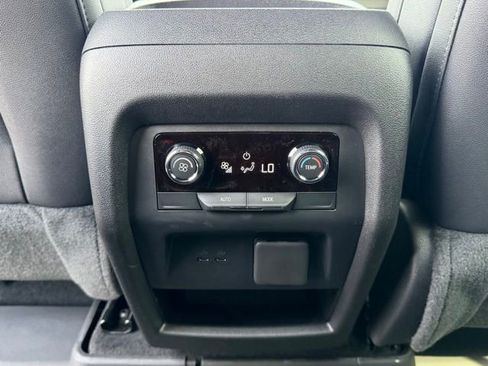 New 2026 Chevrolet Traverse LT image 30