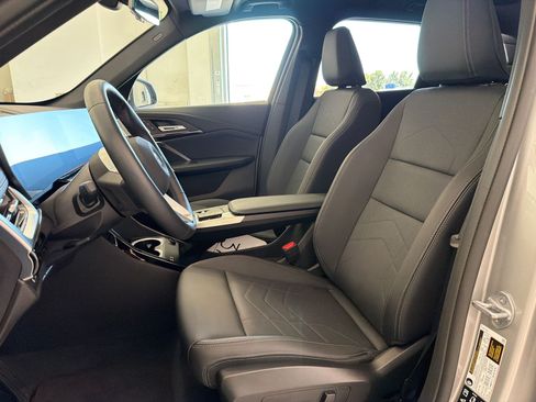 Used 2025 BMW X1 xDrive28i w/ Premium Package AWD/4WD image 5