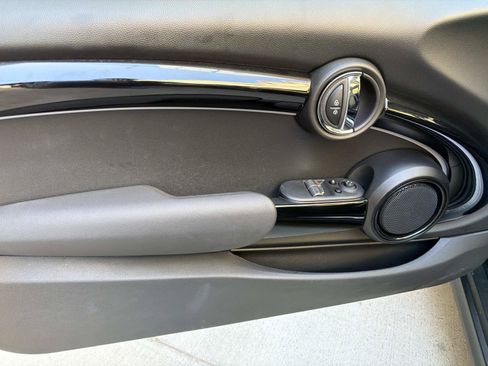 Certified 2023 MINI Cooper 2-Door Hardtop FWD image 8
