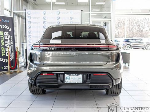Used 2025 Porsche Macan Turbo Electric AWD/4WD image 14