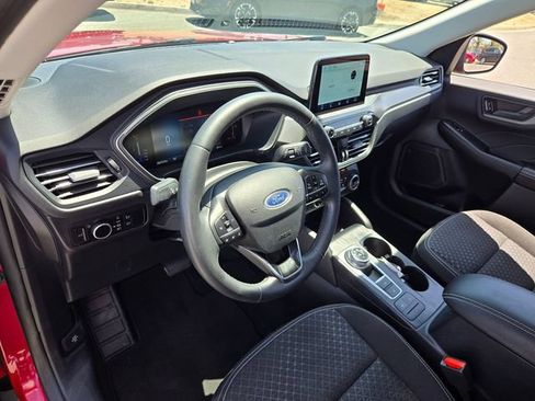 Used 2023 Ford Escape Active FWD image 2
