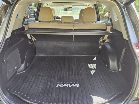 Used 2014 Toyota RAV4 Limited w/ Technology Package AWD/4WD image 36