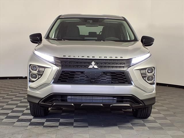 Used 2025 Mitsubishi Eclipse Cross LE AWD/4WD image 2
