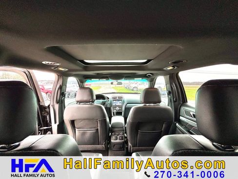 Used 2017 Ford Explorer Sport w/ Equipment Group 401A AWD/4WD image 35