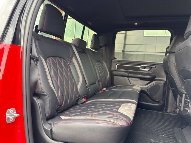 Used 2025 RAM 1500 Big Horn AWD/4WD image 11