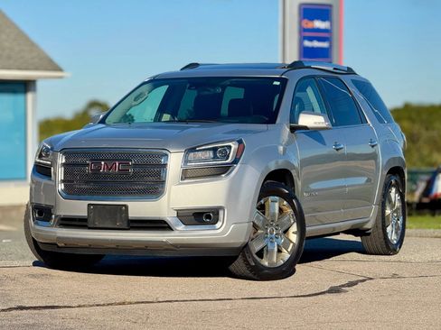 Used 2015 GMC Acadia Denali image 1