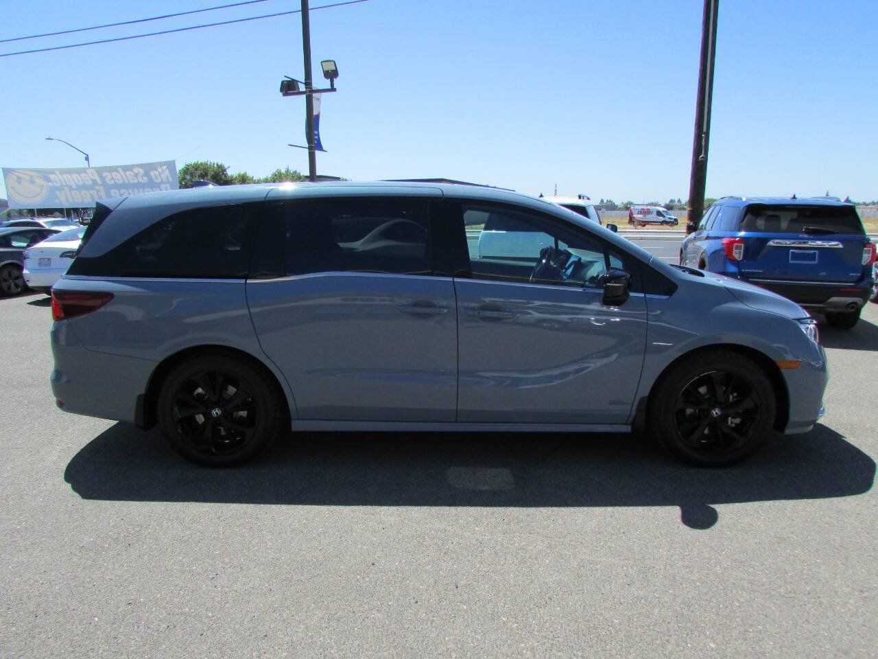 Used 2024 Honda Odyssey Sport image 5