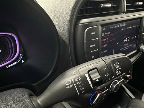 Used 2024 Kia Soul LX w/ Option Group 015 image 22