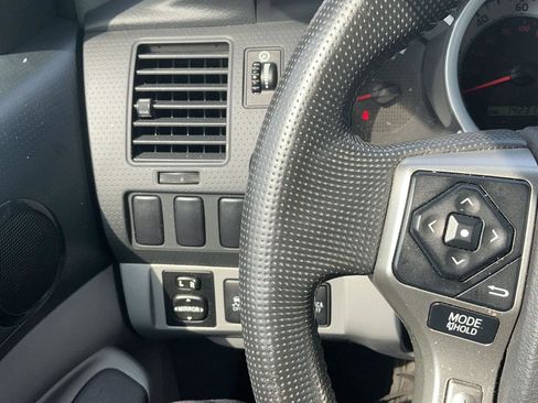 Used 2014 Toyota Tacoma 4x4 Double Cab w/ Convenience Package image 14