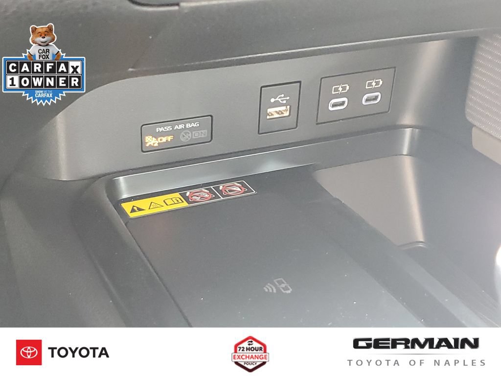 Used 2026 Toyota Camry SE FWD image 32