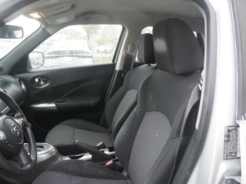 Used 2016 Nissan Juke S image 16