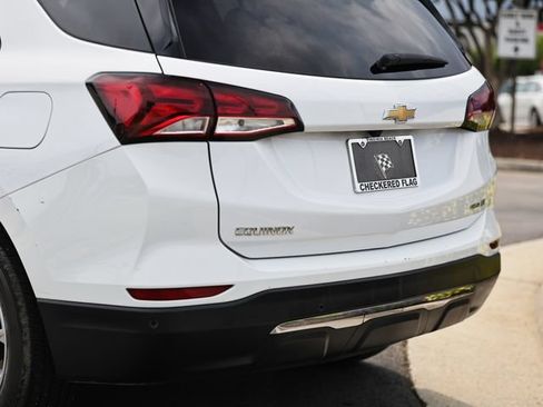 Used 2024 Chevrolet Equinox LT AWD/4WD image 9