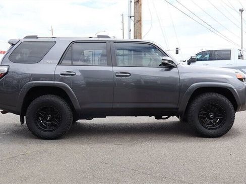 Used 2021 Toyota 4Runner SR5 Premium w/ Moonroof Package AWD/4WD image 6