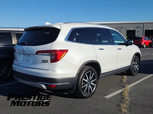 Used 2021 Honda Pilot Touring image 2