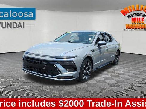 Used 2024 Hyundai Sonata SEL FWD image 3