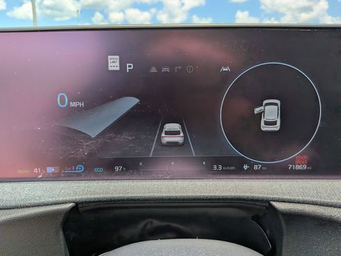 Certified 2022 Kia EV6 Wind w/ Wind Technology Package AWD/4WD image 32