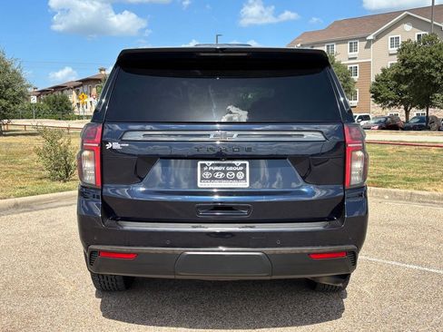 Used 2021 Chevrolet Tahoe Z71 w/ Luxury Package AWD/4WD image 6