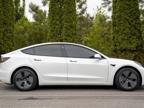 Used 2021 Tesla Model 3 Standard Range Plus RWD image 12