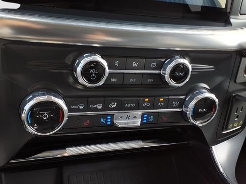 Used 2022 Ford F150 Lariat AWD/4WD image 16