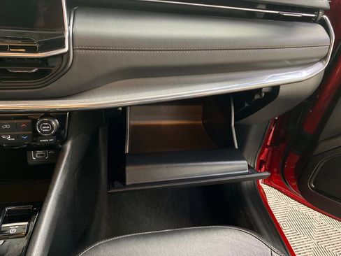 Used 2023 Jeep Compass Limited image 26