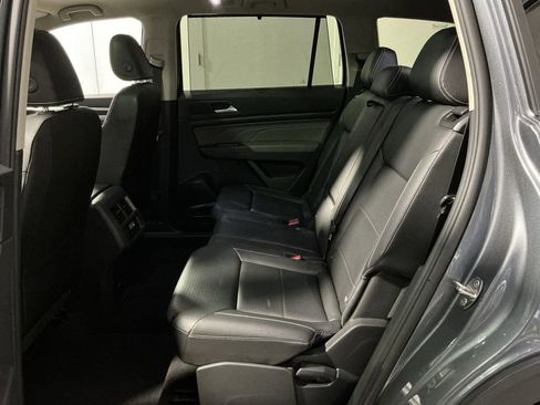 Used 2023 Volkswagen Atlas SE image 31