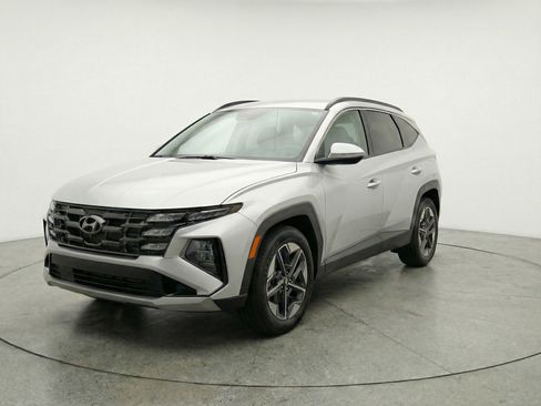 Used 2025 Hyundai Tucson SEL image 3
