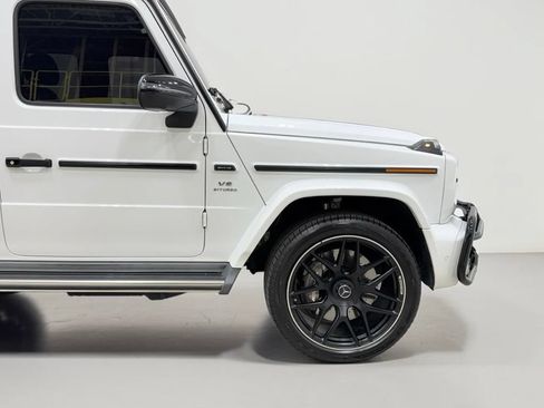 Used 2022 Mercedes-Benz G 63 AMG 4MATIC w/ AMG Performance Package image 12
