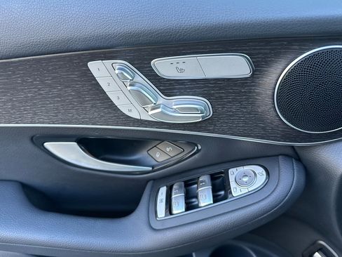 Certified 2022 Mercedes-Benz GLC 300 4MATIC w/ Premium Package Lite image 11