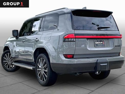 Used 2024 Lexus GX 550 w/ Accessory Package (Z1) AWD/4WD image 10