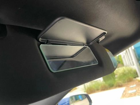 Used 2018 Tesla Model S 75D image 30