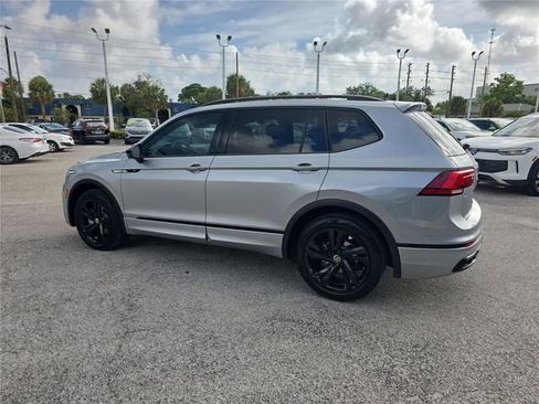 Used 2024 Volkswagen Tiguan SE R-Line FWD image 7