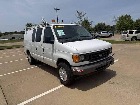 Used 2007 Ford E-250 and Econoline 250 RWD image 4