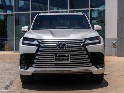 Used 2024 Lexus LX 600 4WD w/ Luxury Package