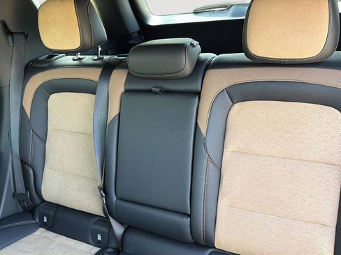 Used 2026 Chevrolet Equinox ACTIV w/ Convenience Package III image 19