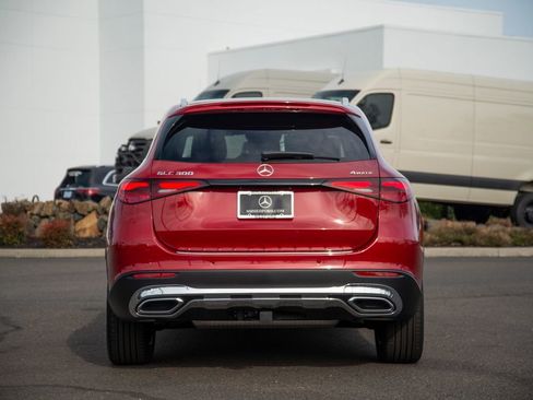 New 2026 Mercedes-Benz GLC 300 4MATIC image 4