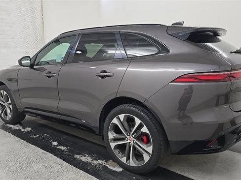 Used 2022 Jaguar F-PACE S image 6