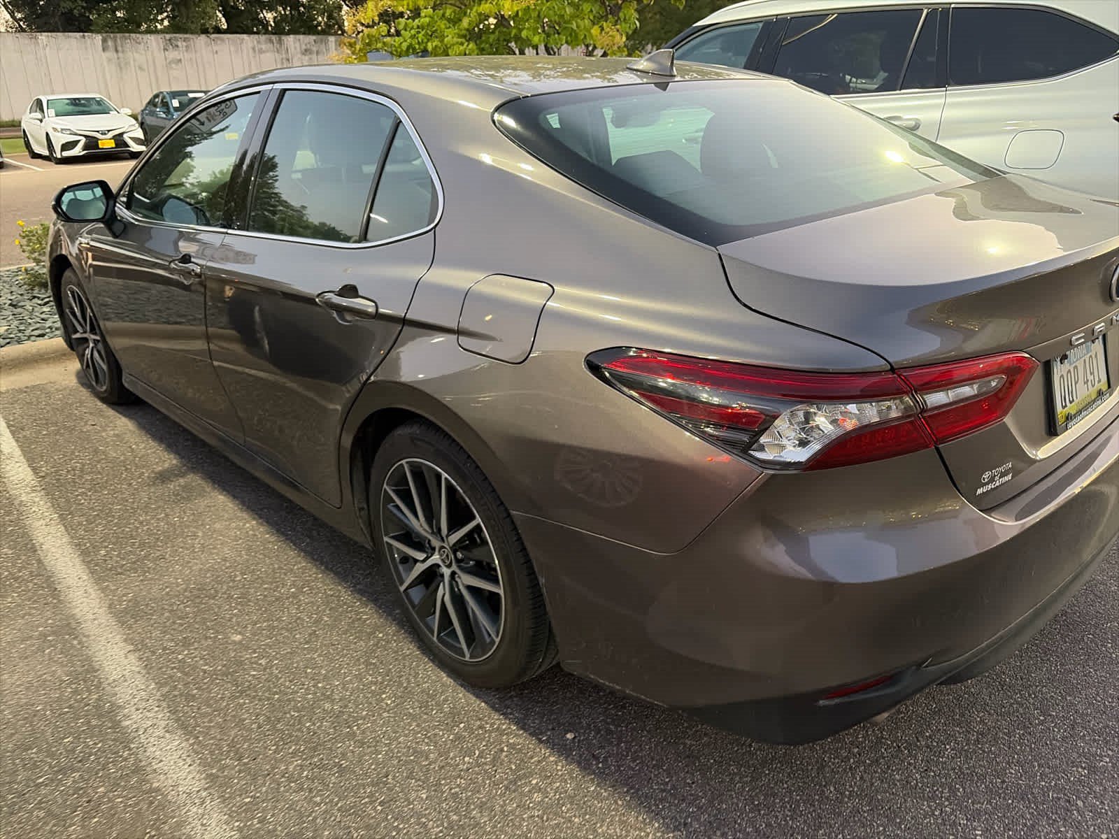 Certified 2021 Toyota Camry XLE w/ Cold Weather Package FWD image 4