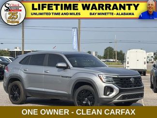 Used 2024 Volkswagen Atlas Cross Sport SE w/ Panoramic Sunroof Package FWD video 1