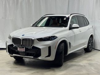 Used 2026 BMW X5 xDrive50e w/ M Sport Package video 3