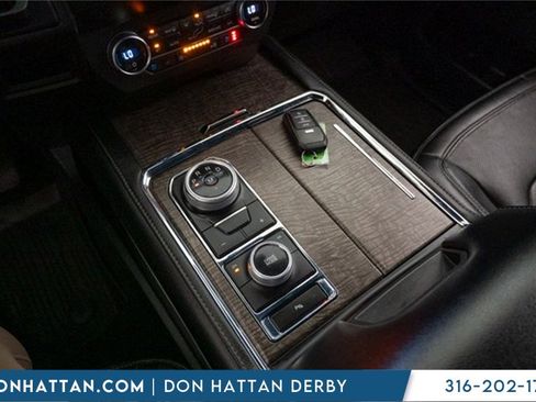Used 2021 Ford Expedition Limited image 16