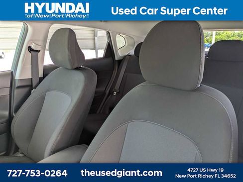 Used 2024 Hyundai Kona SEL FWD image 7