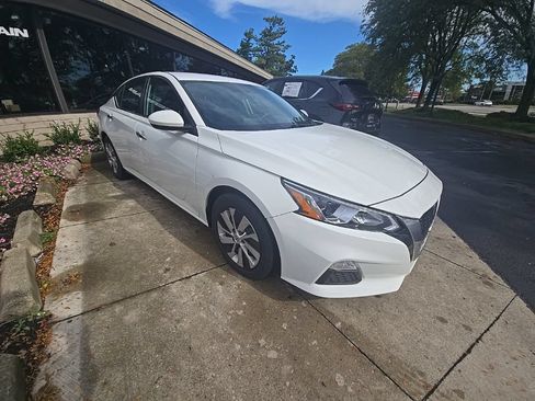 Used 2019 Nissan Altima 2.5 S FWD image 5