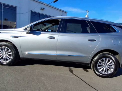 Certified 2024 Buick Enclave Essence w/ Technology Package image 5