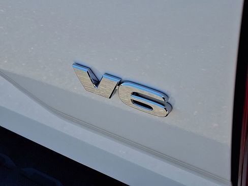 Used 2020 Toyota Tacoma SR5 AWD/4WD image 30