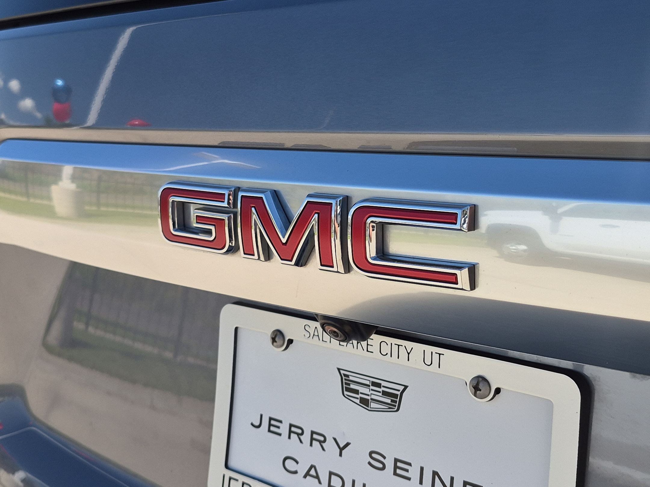Used 2022 GMC Yukon Denali AWD/4WD image 13