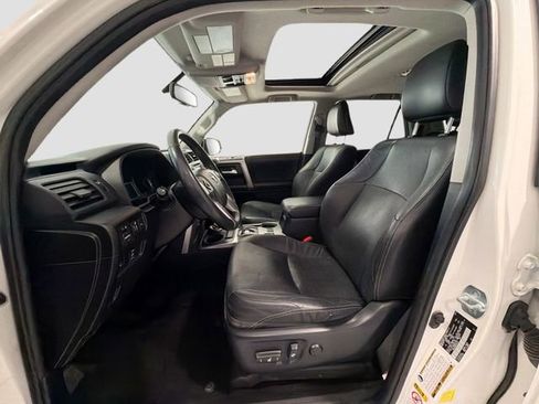 Used 2016 Toyota 4Runner Limited image 18